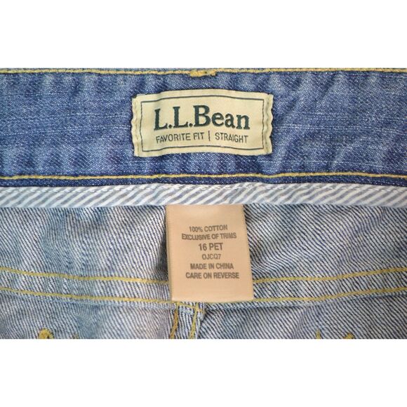 LL Bean Women's 16 Petite Medium Wash Relaxed Straight Leg Jeans - Picture 5 of 13
